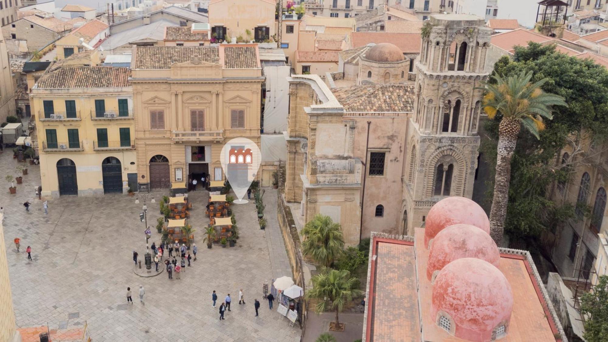 Palazzo Valguarnera - Suites & Luxury Apartments - Palermo, Palermo